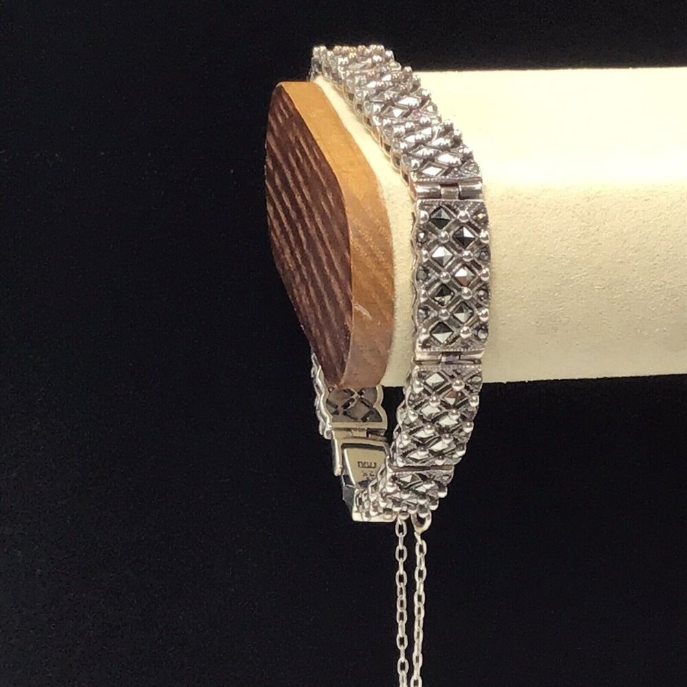 Sterling Silver High End Marcasite Bracelet Vintage 22.7gms 9mm 7.25”